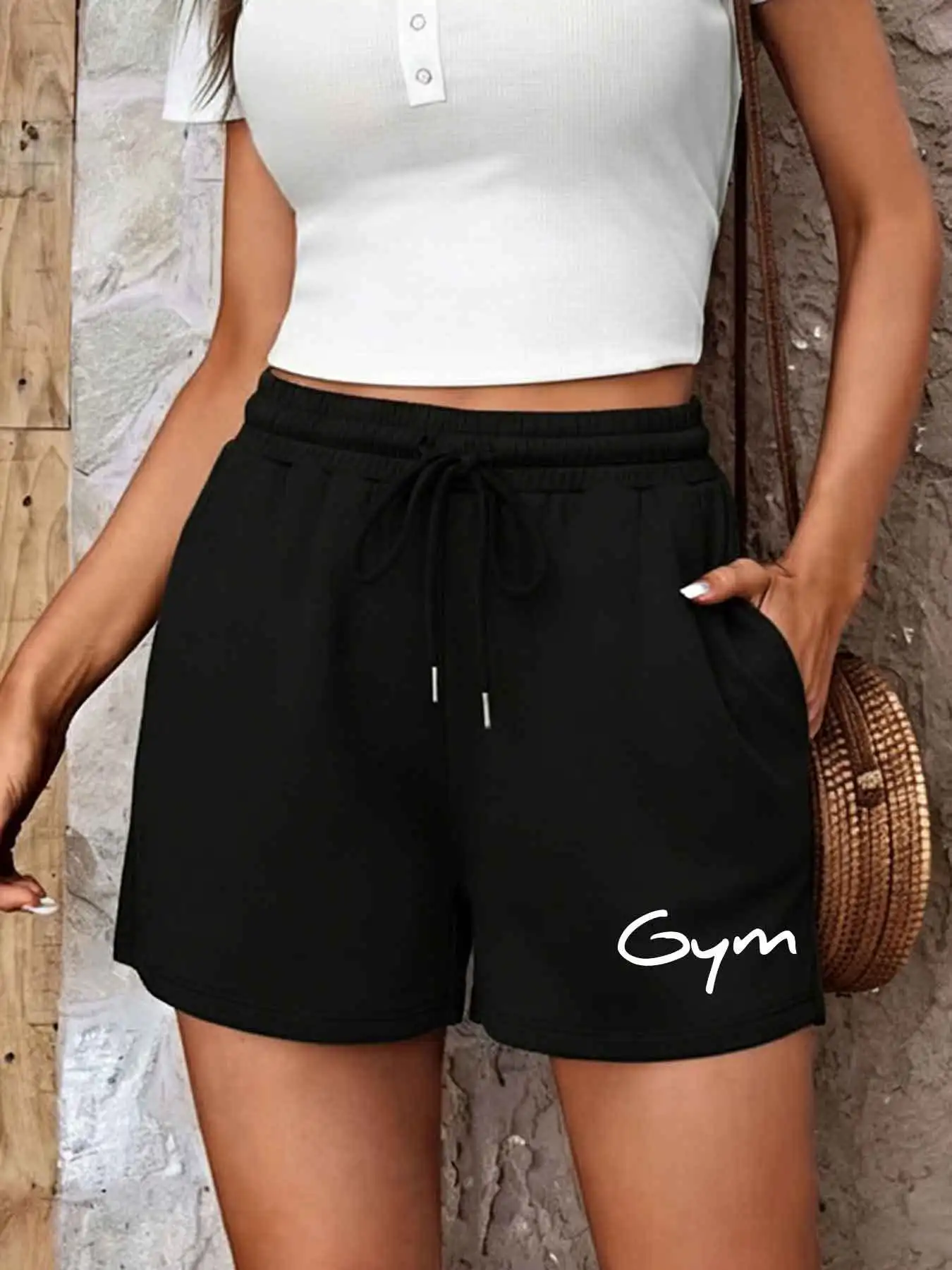 

Женские летние повседневные шорты с буквенным принтом, эластичным поясом, влагоотводящие и дышащие, подходят для занятий спортом, бега и фитнеса.