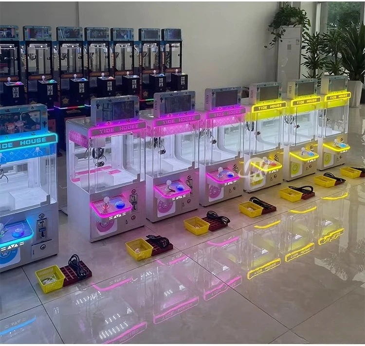 

MAKER Customized TIDE HOUSE Crane Machine with Display Game Parks Coin Operated Games Clip Machine Plush Toys Mini Claw Machine