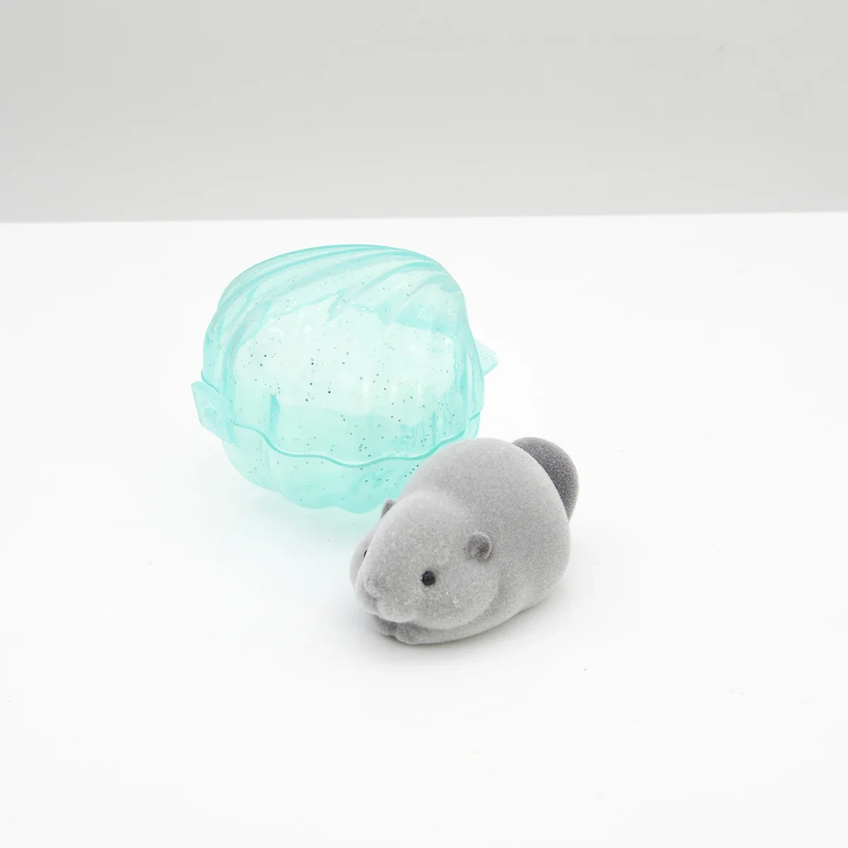 Yell world แคปซูลของเล่นน่ารัก Kawaii สัตว์ Fluffy flocky Beaver ซ้อน Mascot ตัวเลข