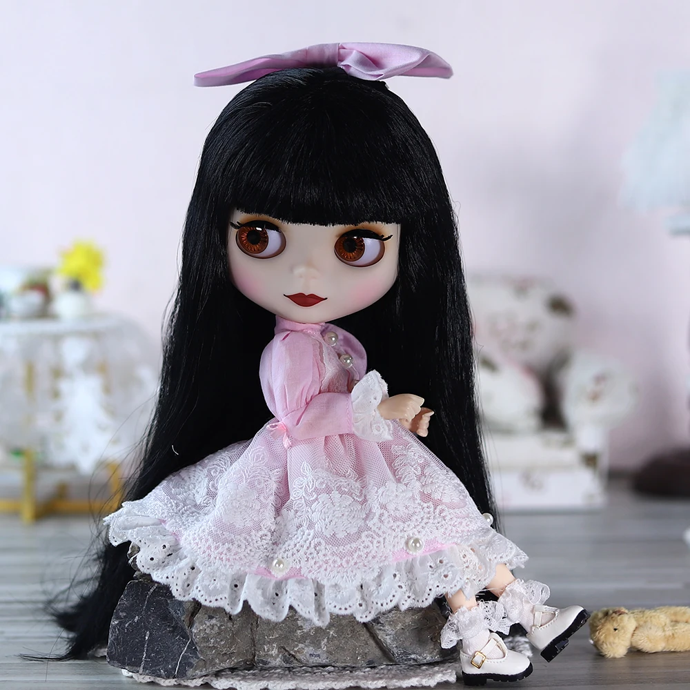 Das ICY DBS Blyth 1/6 Pink Dress Set enthält eine Haarspange mit Schleife und ist das perfekte Geschenk für Anime-Puppen.