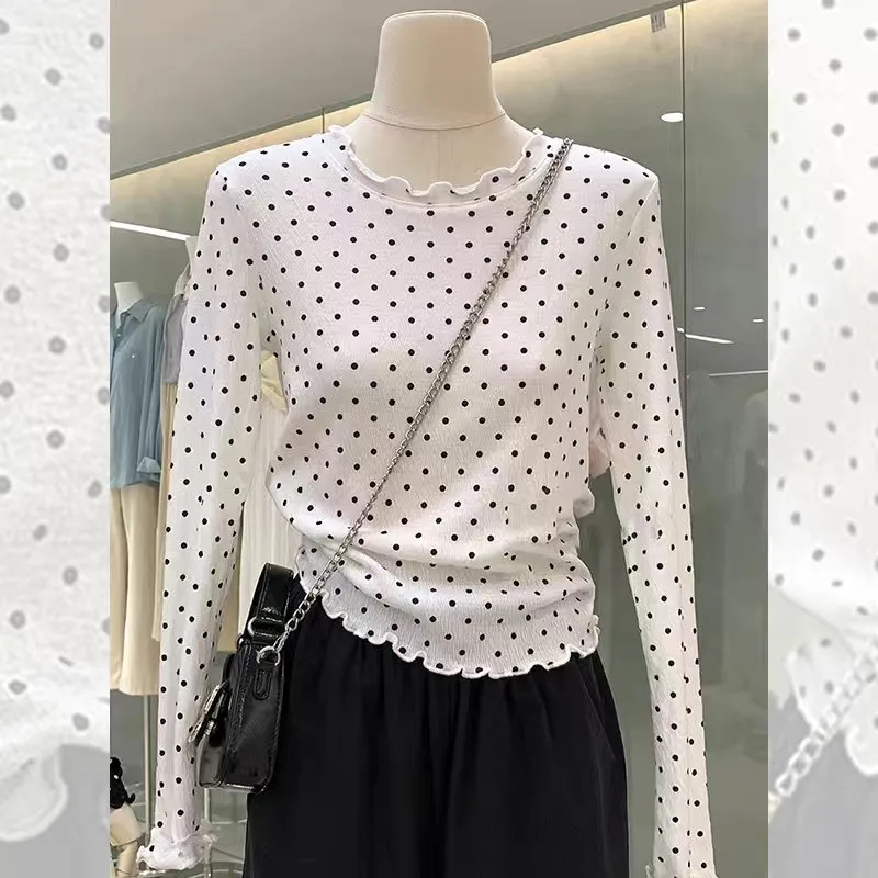 Langärmliges T-Shirt mit Polka Dots und Rüschen für Damen, Arbeitskleidung, lässige Layering-Basic-T-Shirts, elegantes, schmal geschnittenes Oberteil – Detail 2