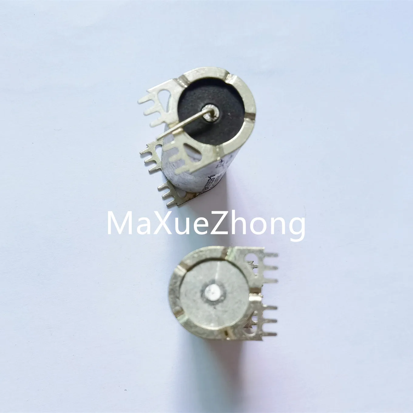 Original new 100% 63v1500uf high temperature aviation grade fever capacitor B41792S8158Q2 (Inductor)