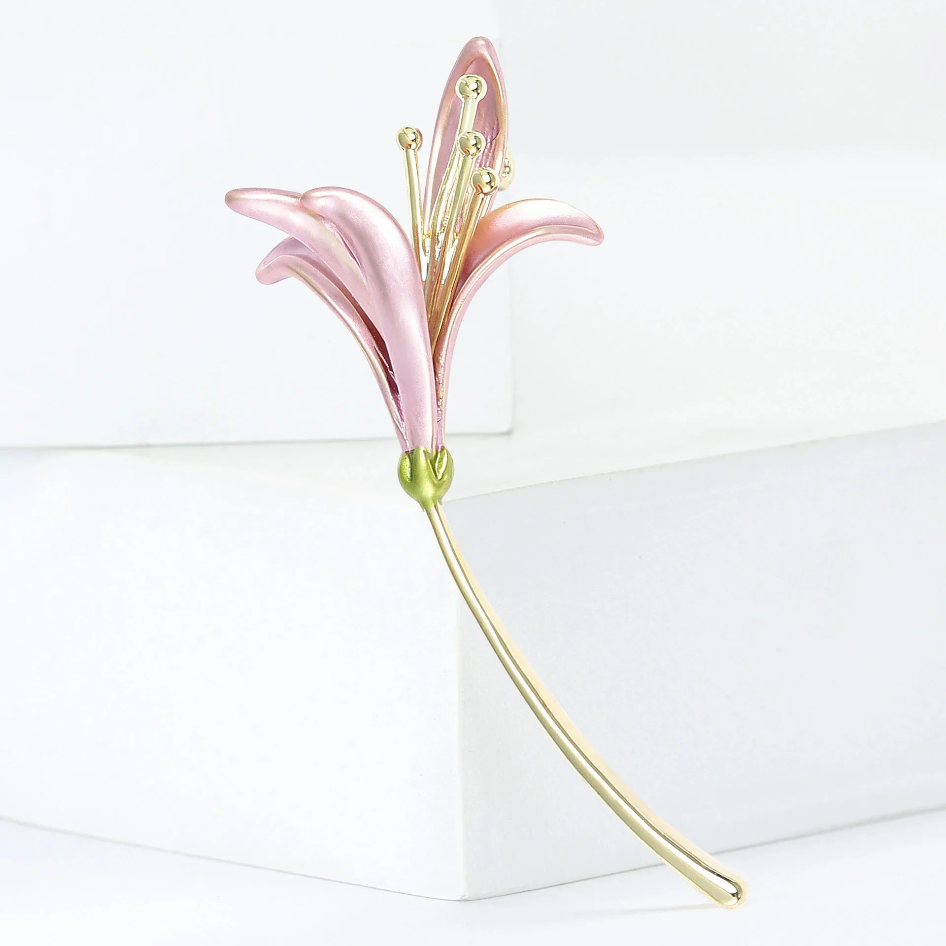 Creative Retro Enamel 3 Colors Plum Brooches Pin Alloy Dripping Oil Collar Flower Brooch Woman Mothers Day Gift