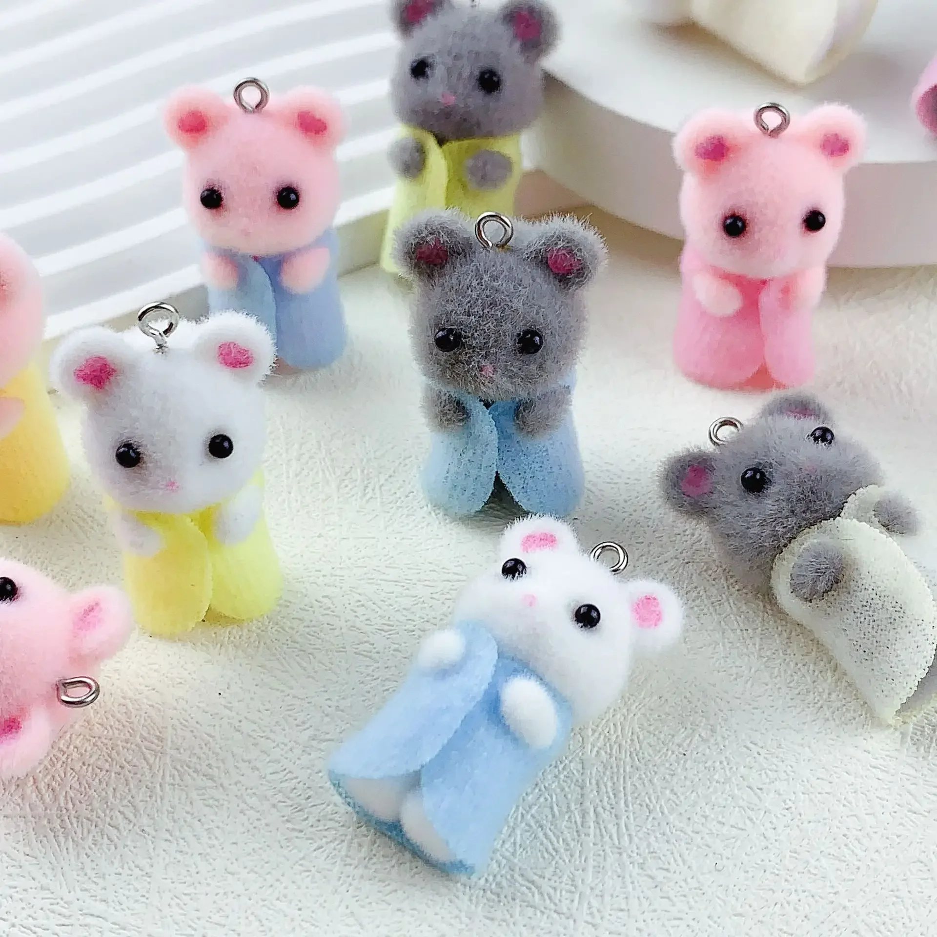 30Pcs Resin Cute Mouse Charms Cartoon Flocked Animal Pendant Earring Keychain Bag Accessories for DIY Crafts Jewelry Make