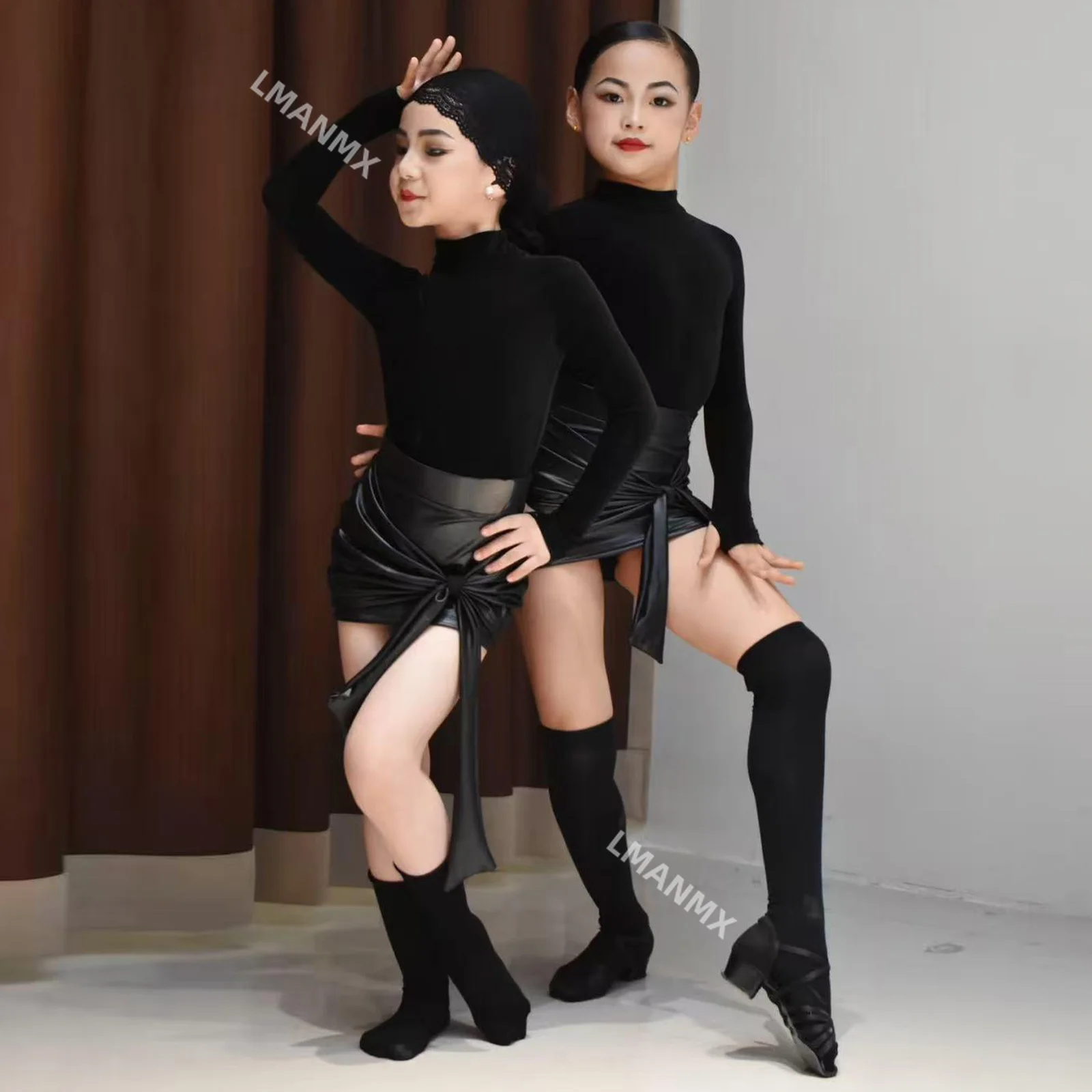 Nuevo traje de baile latino para niños exquisito conjunto de falda de cuero negro de manga larga