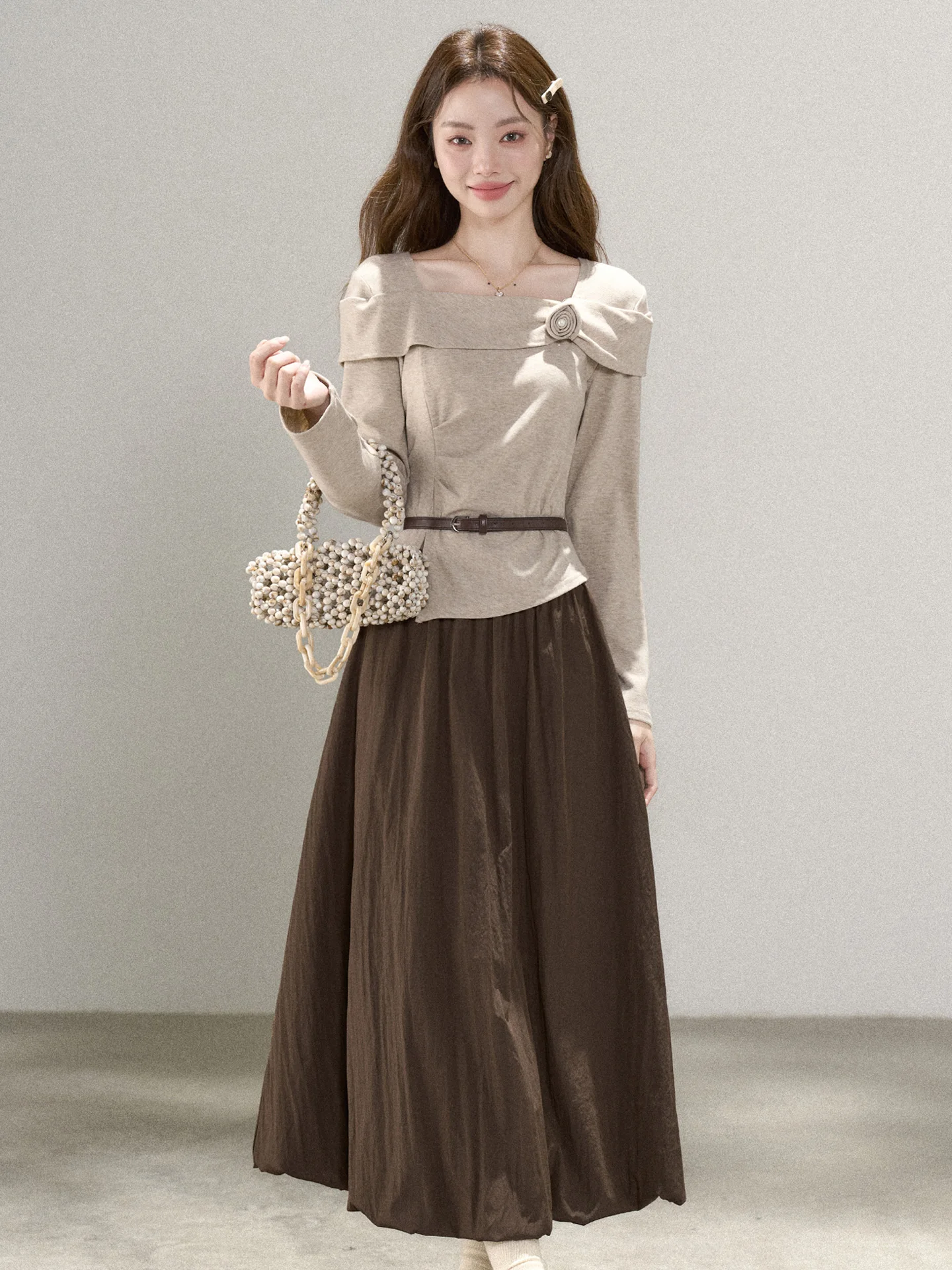 

Корейский модный осенне-зимний комплект: женский вязаный топ с асимметричным 3D цветочным узором и юбка, повседневный, для работы, свиданий, универсальный крой