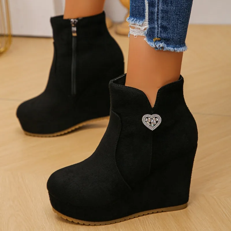 Women Shoes Luxury Designer Ankle Boots Suede Zip Plus Size Wedge Heels Non Slip Round Head Women Boots Sapato Feminino 2026 New