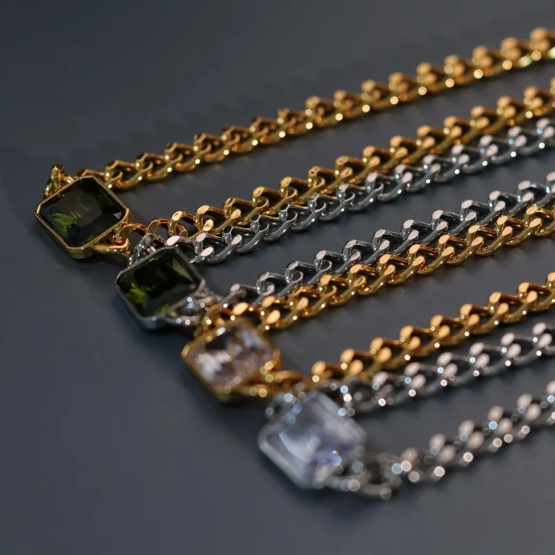 

High-end European and American Niche Natural Zircon Pendant Cuban Necklace Clavicle Chain Unique