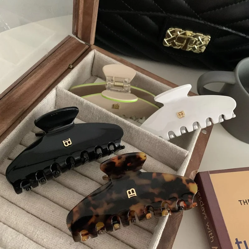 Fashion Korean Style Letter B Arc Acetate Shark Clip for Women Girls High Texture Sweet Hair Claw Clip Versatile Hair Accessorie
