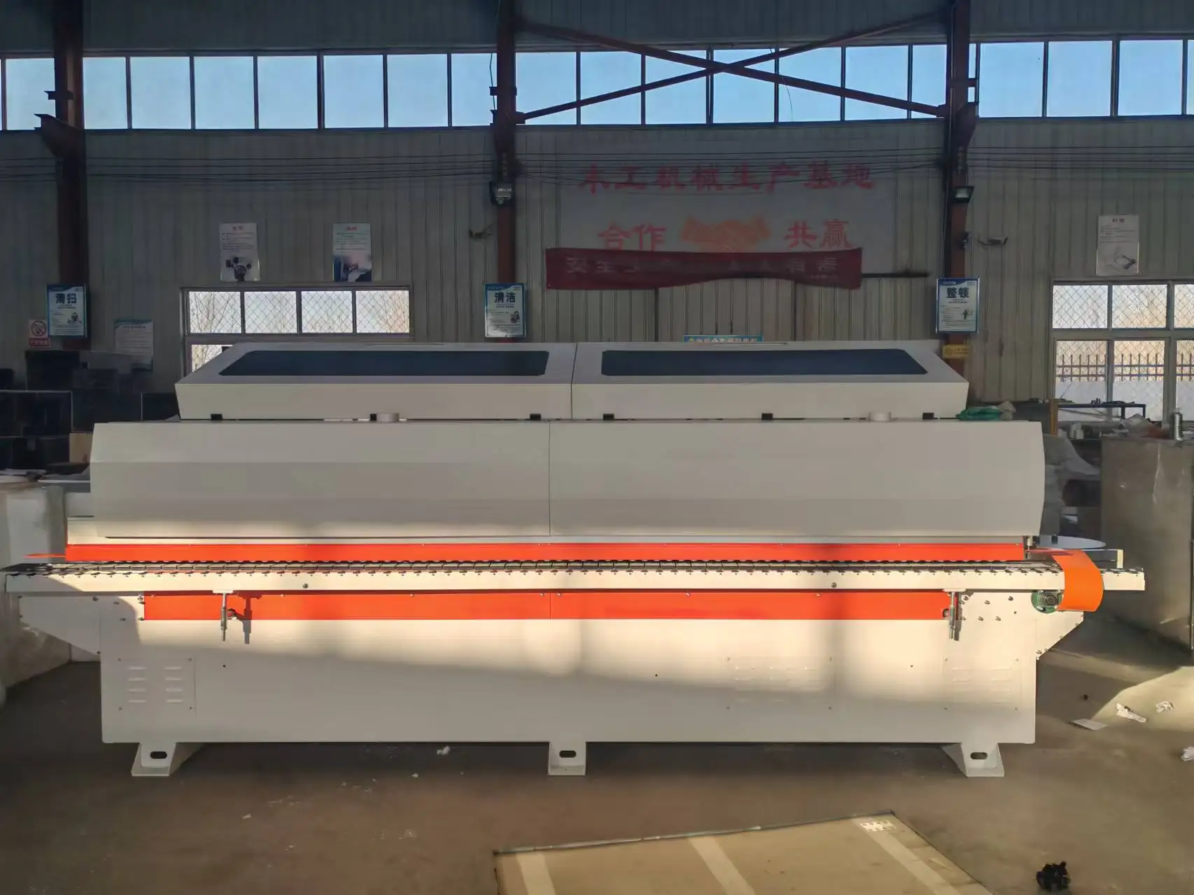 HF350 목공 기계 PVC 45도 엣지 밴더 도어 생산 라인 베벨 스트레이트 자동 엣지 밴딩 머신