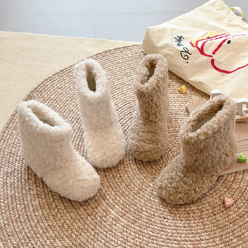 

Детская повседневная обувь, замшевые теплые универсальные детские ботинки принцессы, однотонные зимние новые детские короткие сапоги 2024, модные мягкие