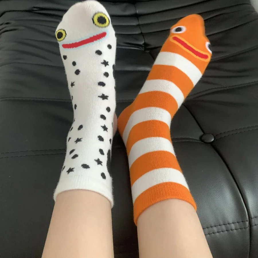 3 pares de chinelos divertidos de verão com dedos divididos, design divertido listrado de enguia de jardim, estilo de casal, estilo de férias à beira-mar, macio e confortável