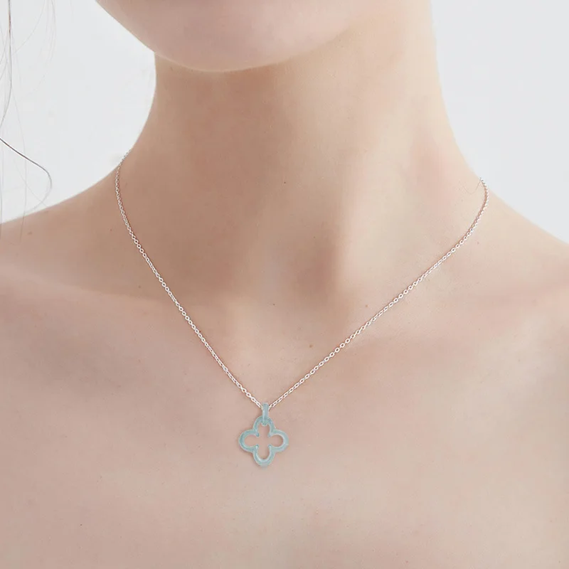 Jia Le/ Luxury Charm Natural Burmese Emerald Blue Water Hollow Four-leaf Clover Jade Pendant Fashionable Women's Necklace Gift