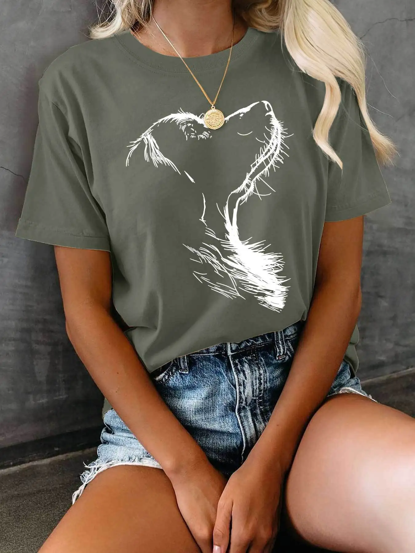 Women's Hawaiian Puppy Shadow Pattern T-shirt Cute 3D Printed T-shirt Summer Fashion Loose Short Sleeve Round Neck Top