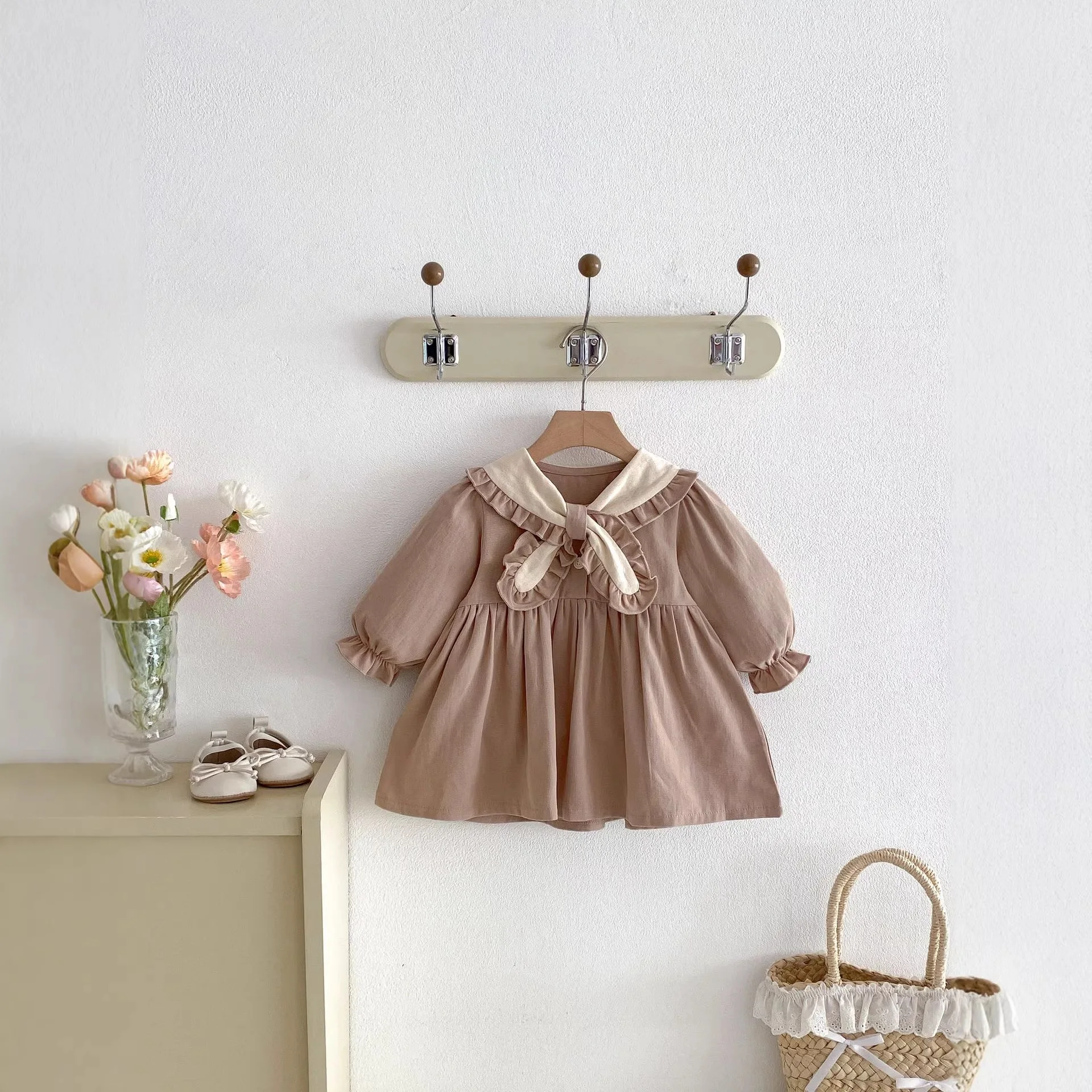 Girl's Spring Collection Forest Style Western Style College Wind Flip Collar Long Sleeve Princess Dress