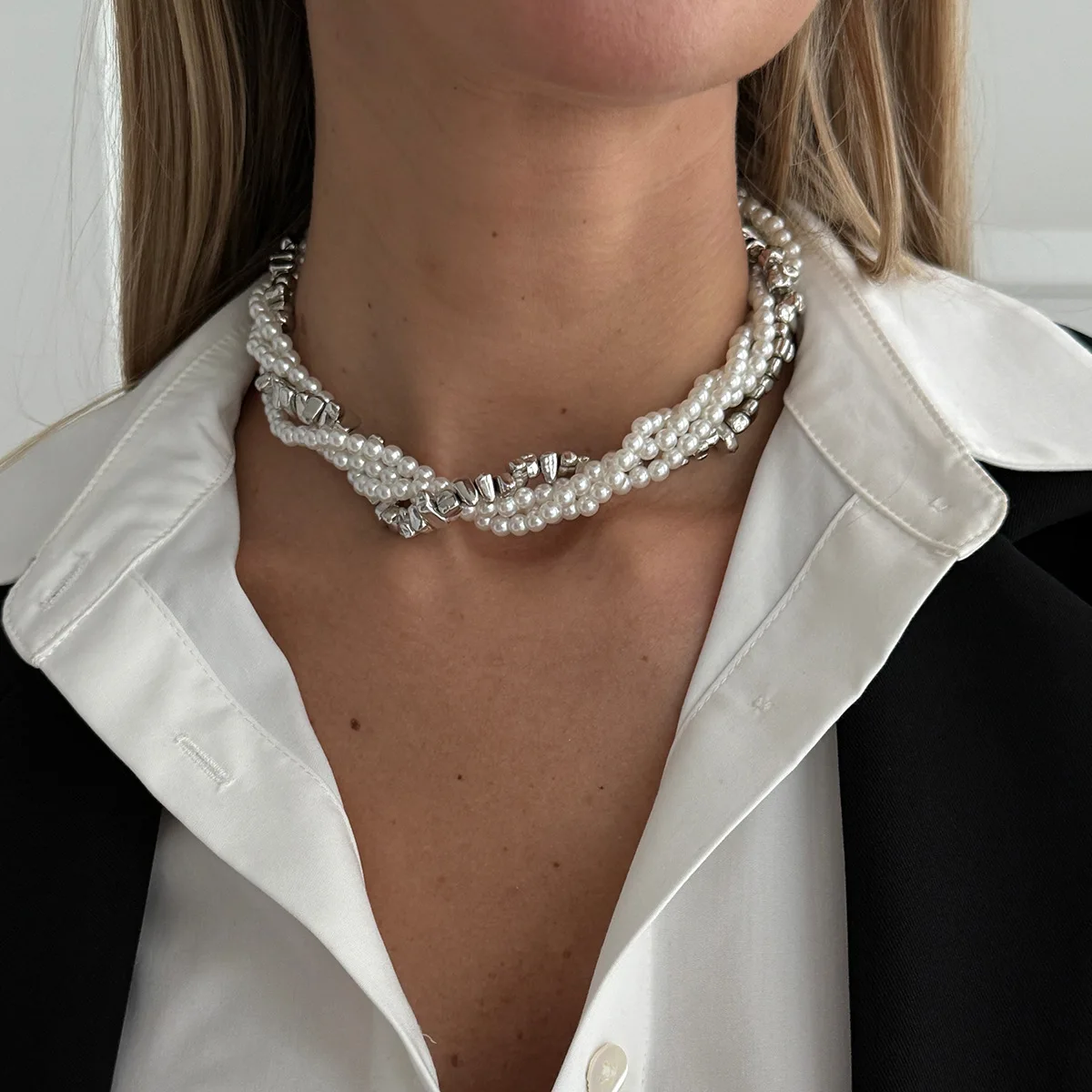 Boho Sweet Heterosexual Imitation Pearl Weaving Clavicle Necklace 2026 Multi Layer Creative Girl Fashion Charm Jewelry