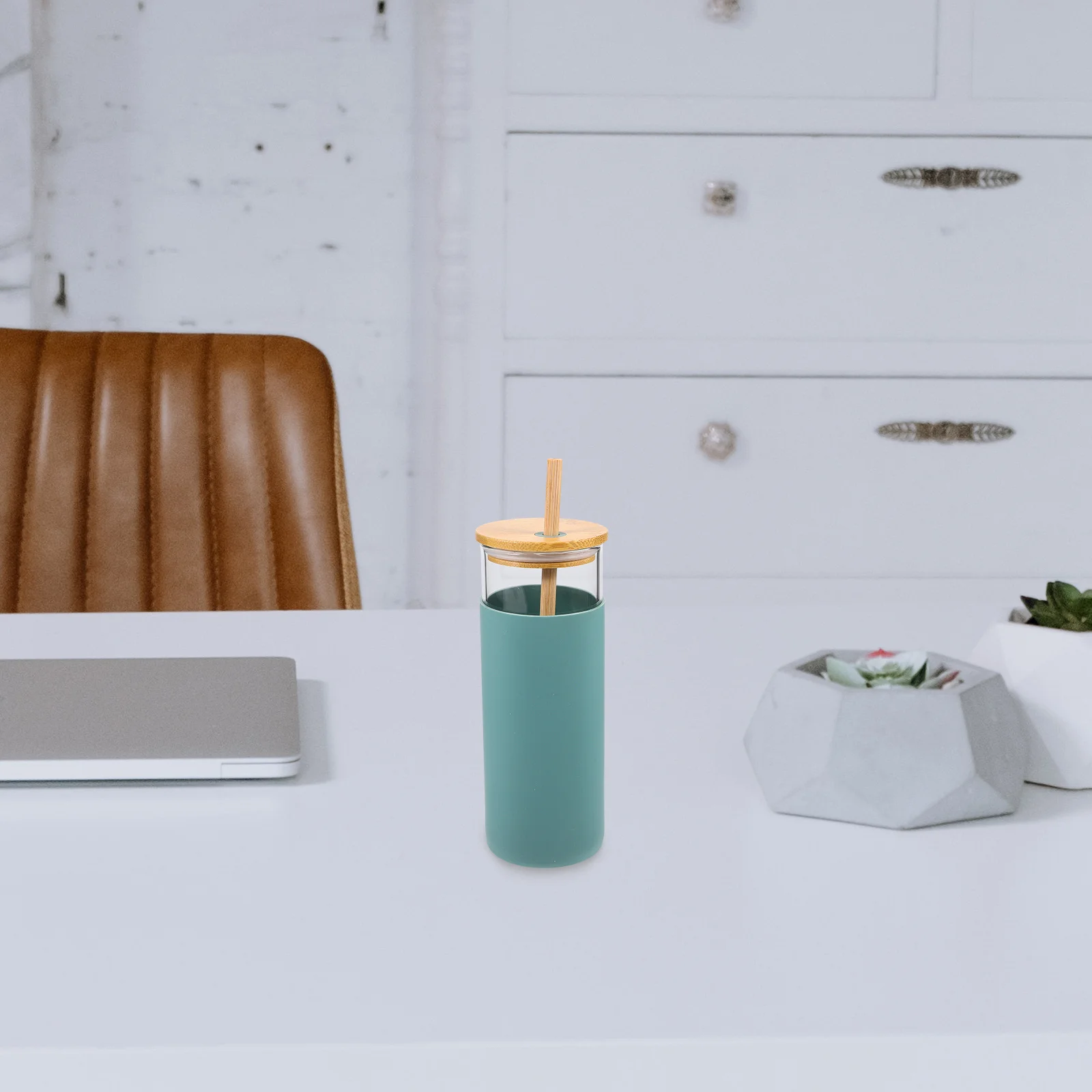 

Glass Water Cup with Silicone Sleeve Bamboo Lid Straw Heat Resistant Portable Cold Drink Milk Tea Tumbler Glass Cup