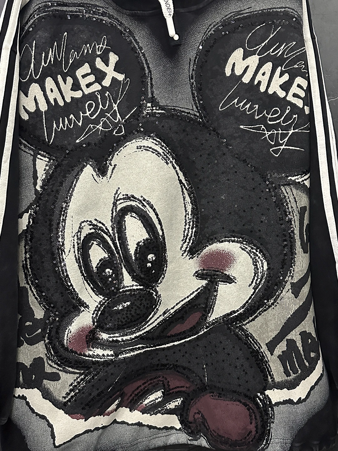 2025 Autumn New Heavy Industry Sequin Print Cartoon Hooded Sweatshirt for Women Loose Casual Fashion Top Oversized Hoodie