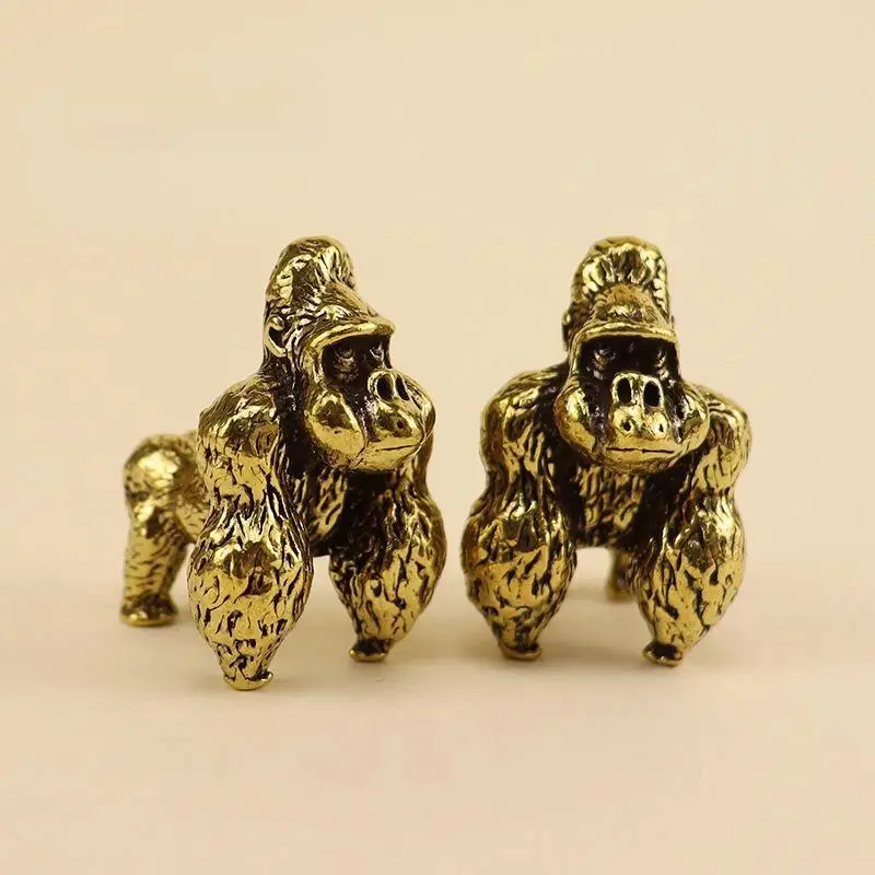 1Pcs Classical Chinese Brass Gorilla Statue Antique Finish Desktop Ornament for Living Room Study Home Decor
