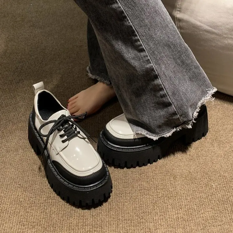 NEW Fashion comfort Patent Leather Platform Oxford Shoes for Women 2024 Spring Casual Lace Up Flats Woman Chunky Shoes