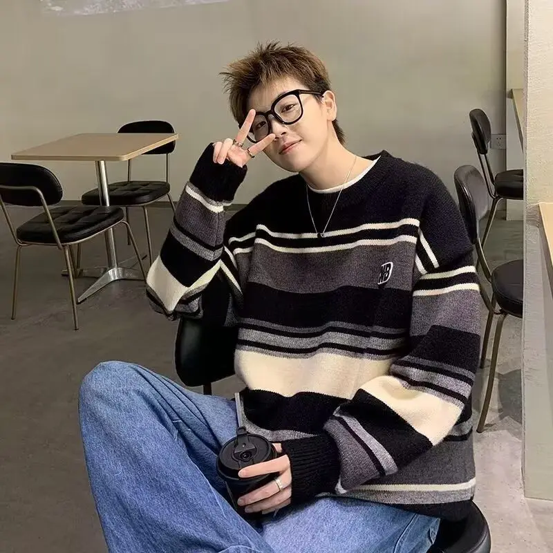 슬림핏 라운드넥 니트웨어 남성 패션 베이스 셔츠 가을 겨울 신상 우아한 스타일 캐주얼 긴팔 스웨터