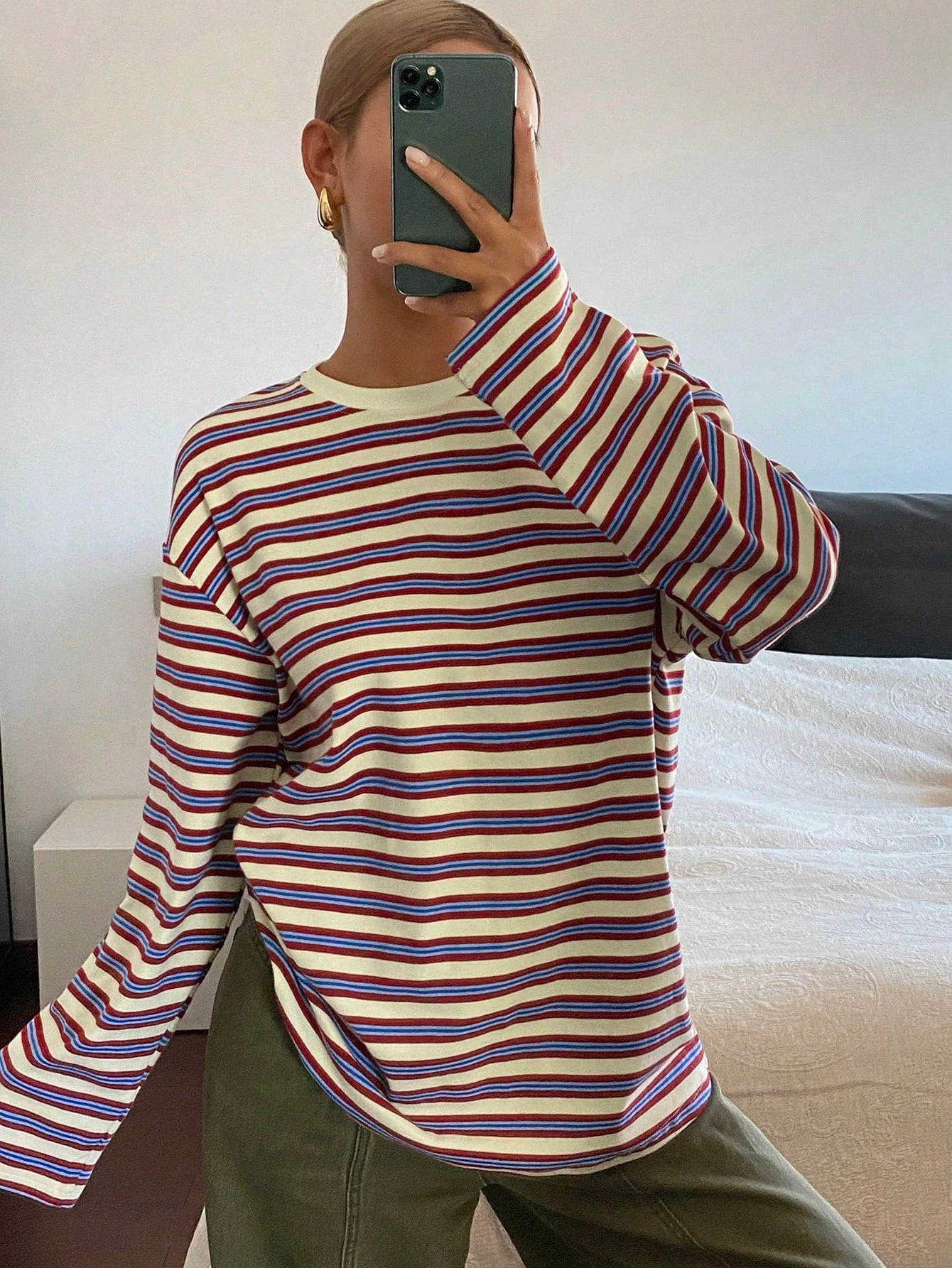 Damen-T-Shirt mit lockerer Passform, modischem Farbblock-Design, gestreift, 3D-Druck, langärmelig, geeignet für Outdoor-Freizeit und Streetwear. – Detail 9