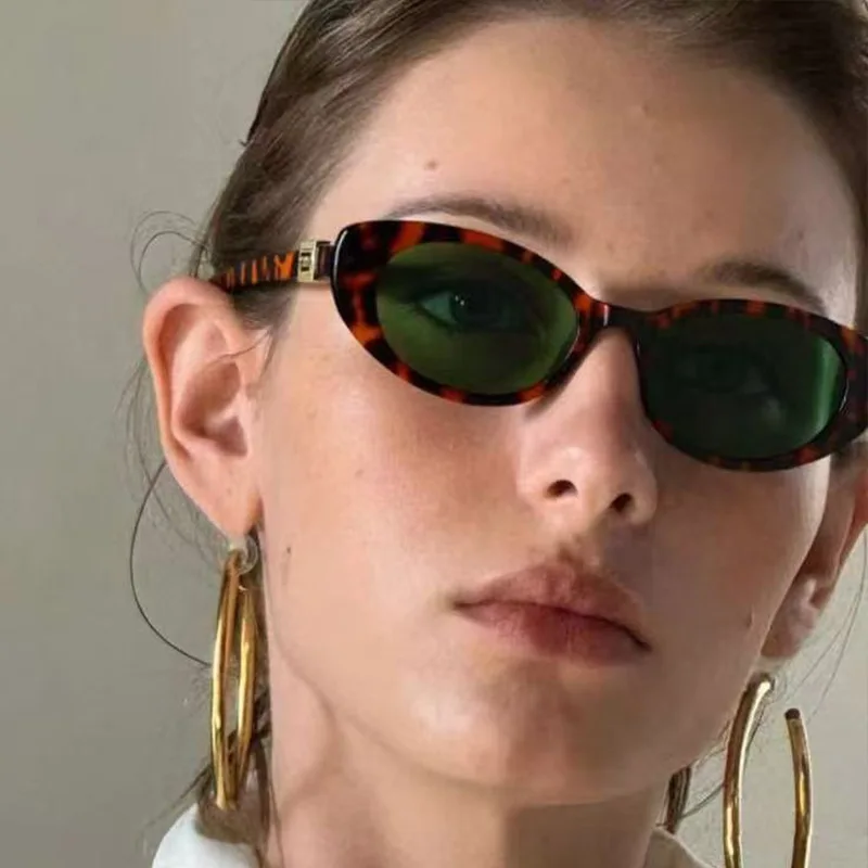 Protective Glasses New Small Cat Eye Sunglasses Women Rivet Decoration Fashion Sun Glasses Luxury Ladies Style Eyeglasses UV400 view 2