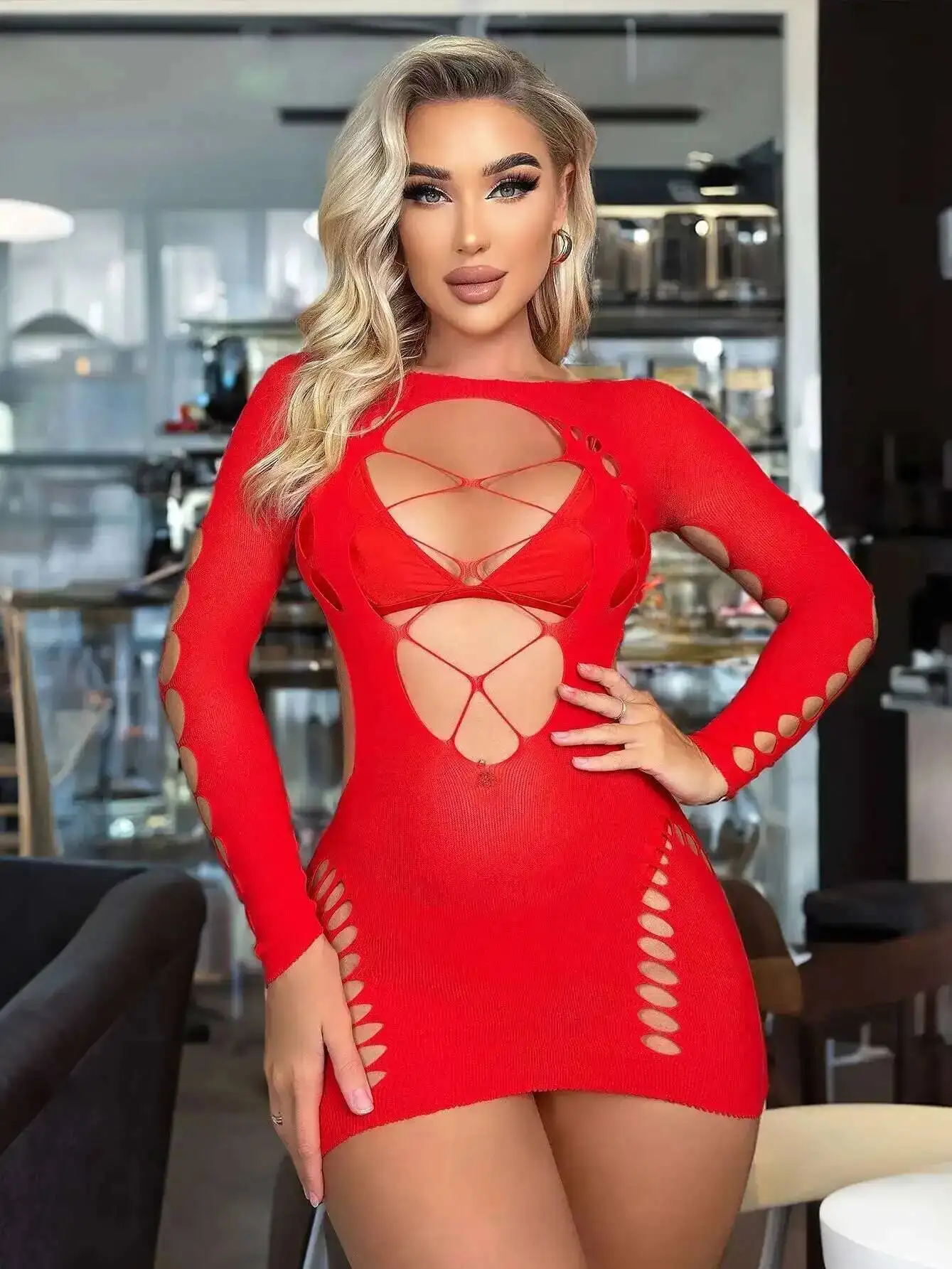 เดรสแฟชั่นแขนยาวเว้าข้าง ดีไซน์หรูหรา เซ็กซี่ โชว์สัดส่วน กระชับรูปร่าง ชุดมินิเดรสสำหรับออกเดท ผ้าตาข่ายลูกไม้บางเบา รุ่น 0W4Y