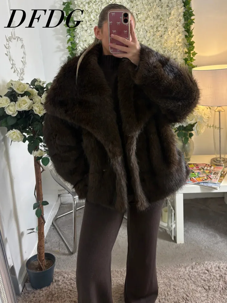 DFDG 여성용 2025 가을 겨울 인조 모피 코트 친환경 두꺼운 맥시 칼라 스타일리시 미니멀리스트 캐주얼 따뜻한 아우터웨어 모피 코트
