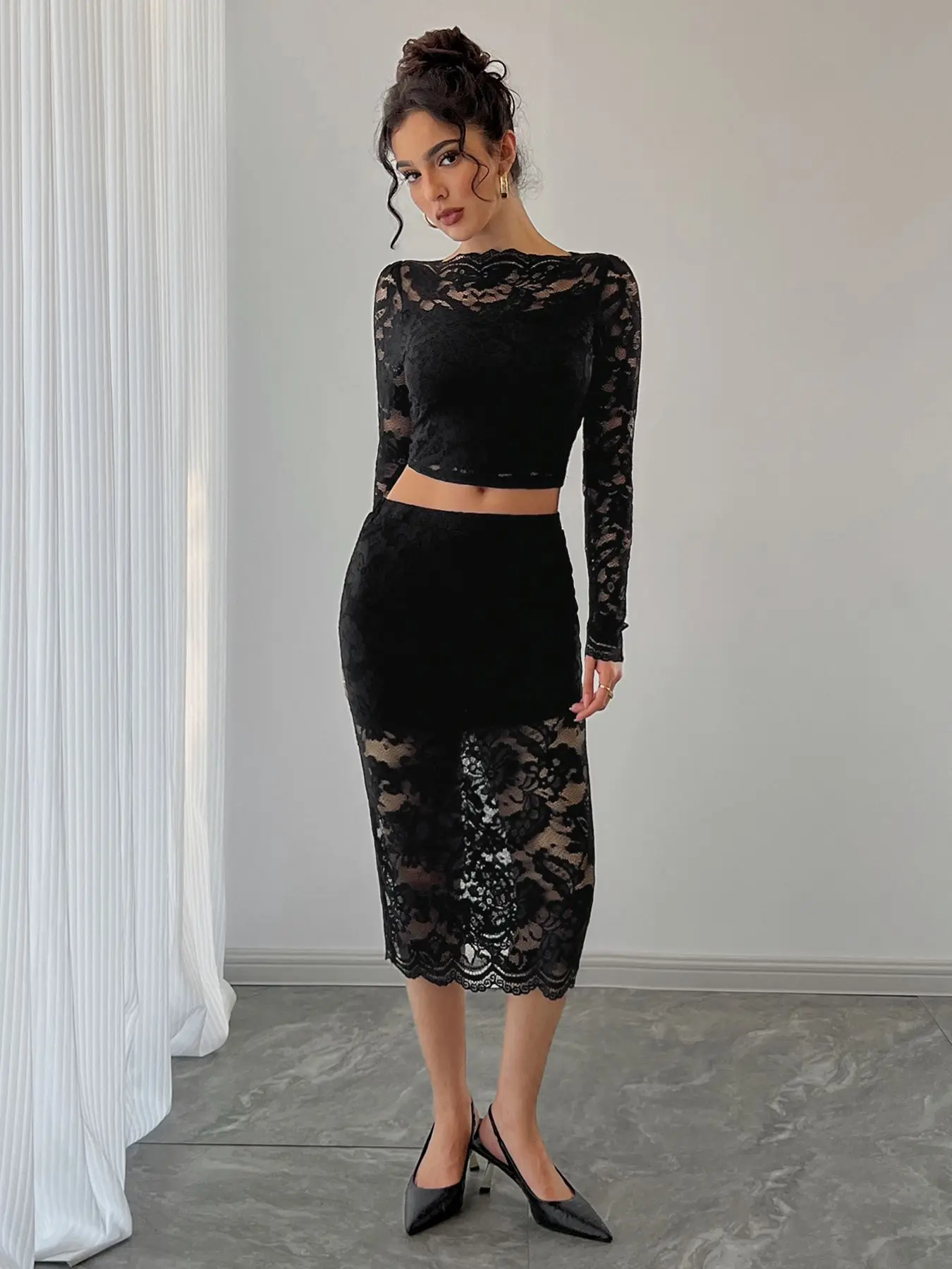 

Women's Black Lace Hollowed Suit Sets Long Sleeves Top Sexy Wrap HIPS Skirt Dresses Two Pieces Party Outfits
