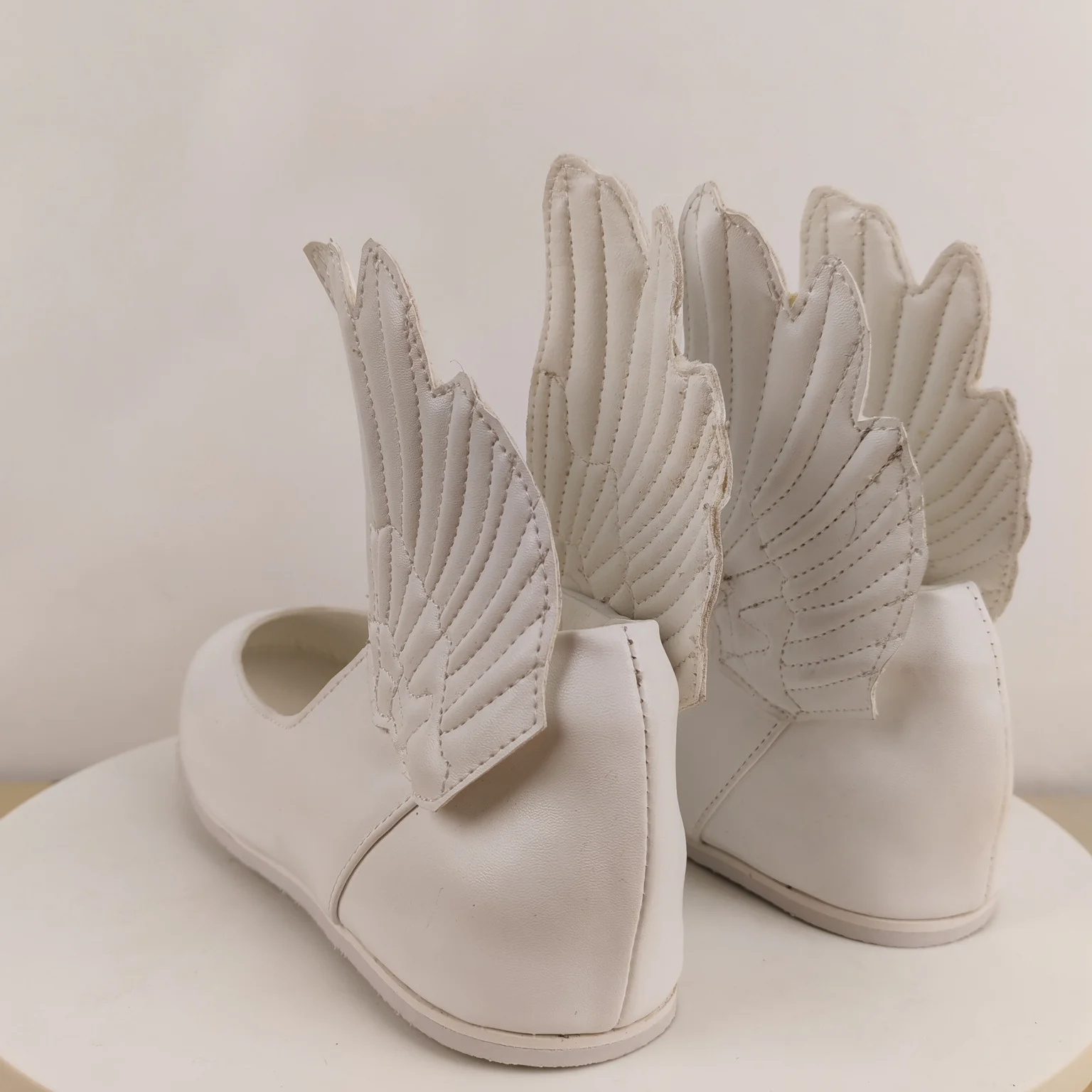 

White PU Leather Angel Wing Round Toe Slip‑On Female Flat Women Pumps Sweet Daily Elegant Cosplay Party Sweet Daily Casual Shoes