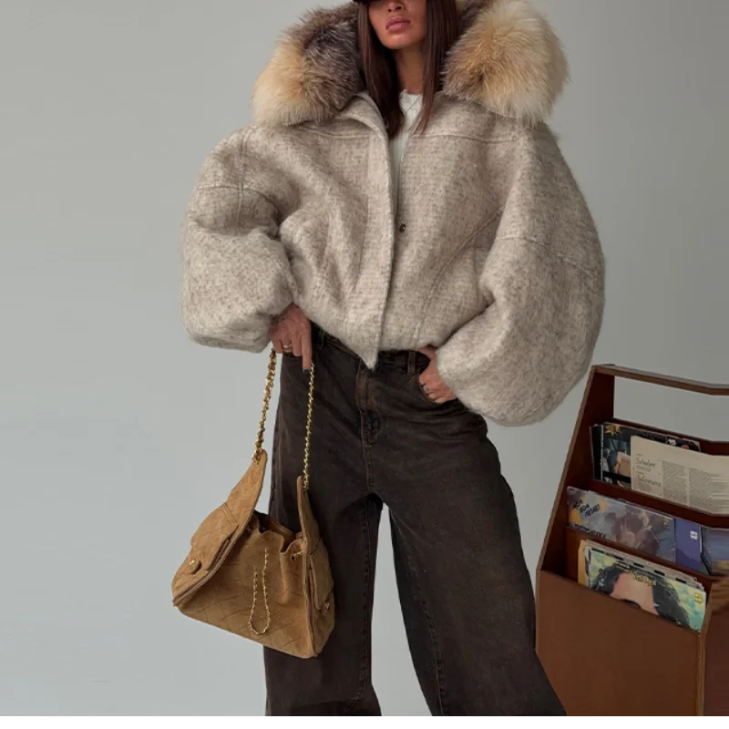 سترة دافئة بأكمام طويلة وياقة من الفرو الاصطناعي معطف عتيق كبير الحجم موضة شارع العليا 2025 ملابس خارجية جديدة لخريف وشتاء