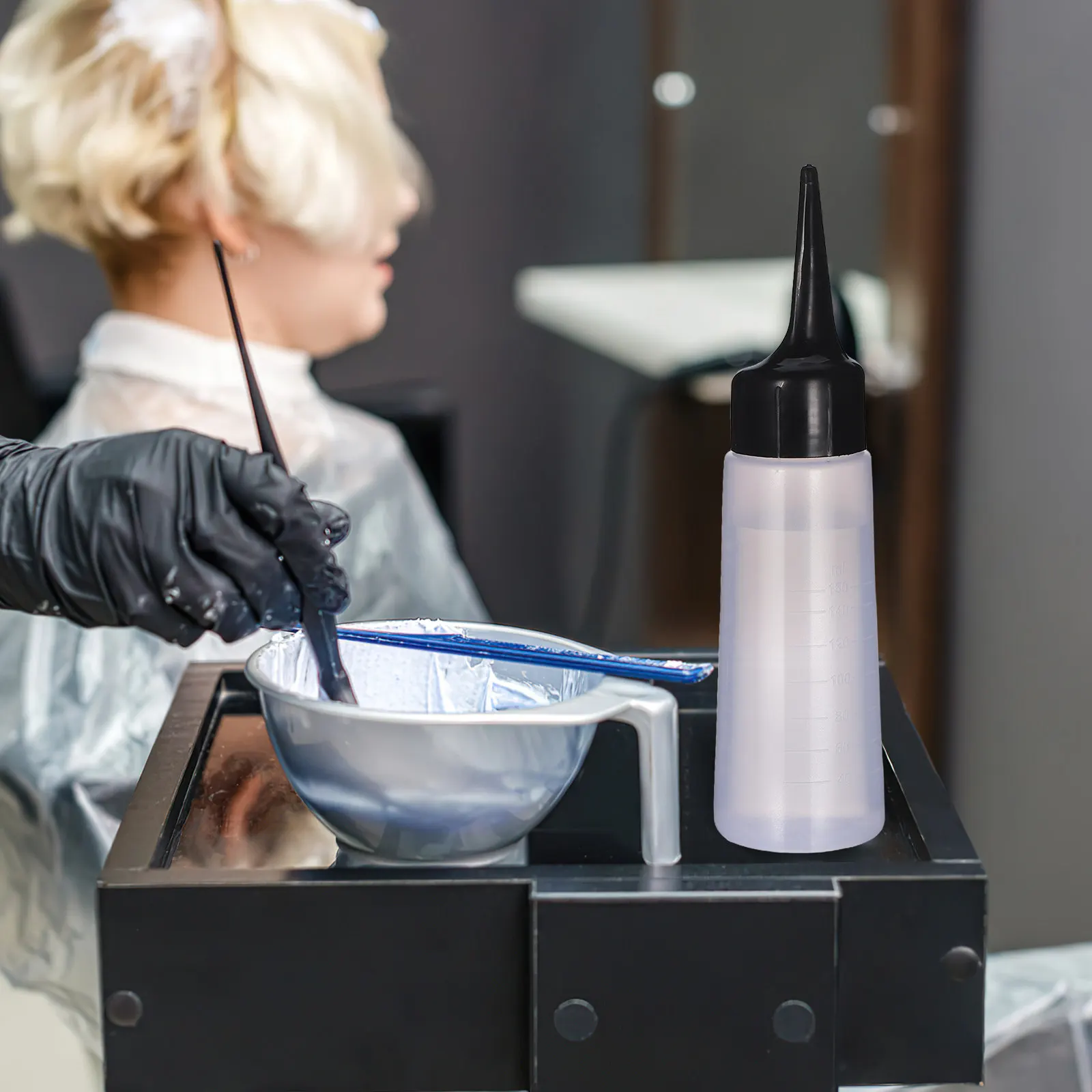 

Флакон-аппликатор с наклонным носиком 15x5x4 см, герметичный, идеально подходит для шампуня, ухода за кожей головы, укладки волос