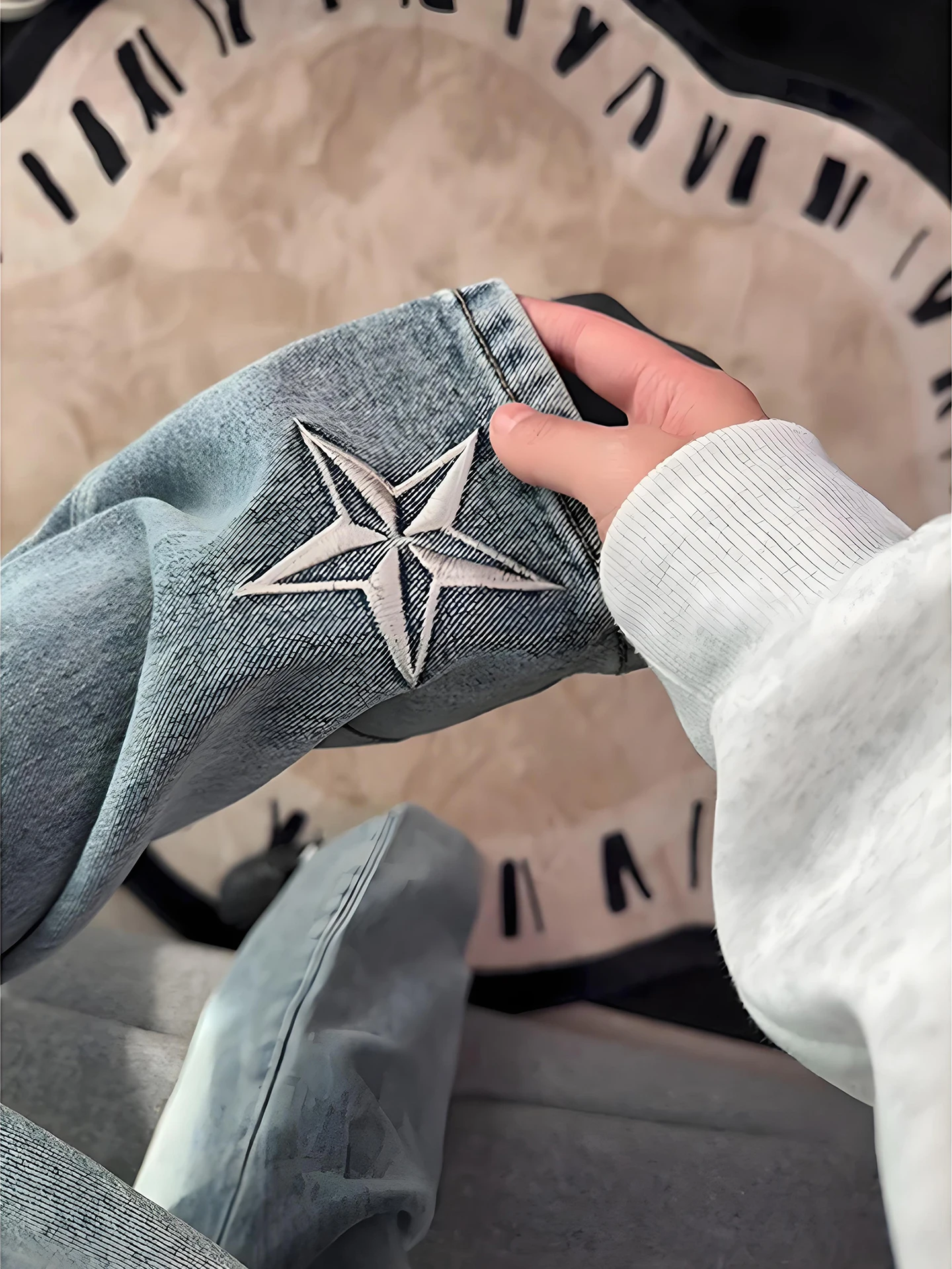 

Модные мужские джинсы с вышивкой и флисовой подкладкой, прямого кроя, осенне-зимние, синие, в американском стиле, с высокой талией, на молнии