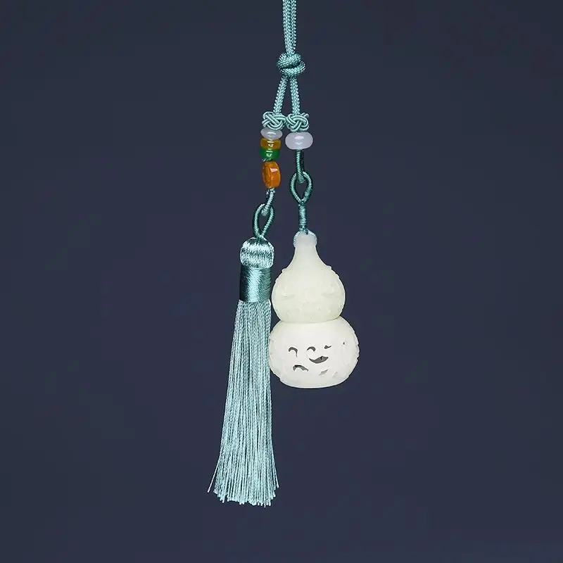 Chinese Style Lucky Blessing Glow In Dark Hollow Out Sachet Aromatherapy Diffuser Gourd Lotus Fortune Bag Tassel Pendant Car Key