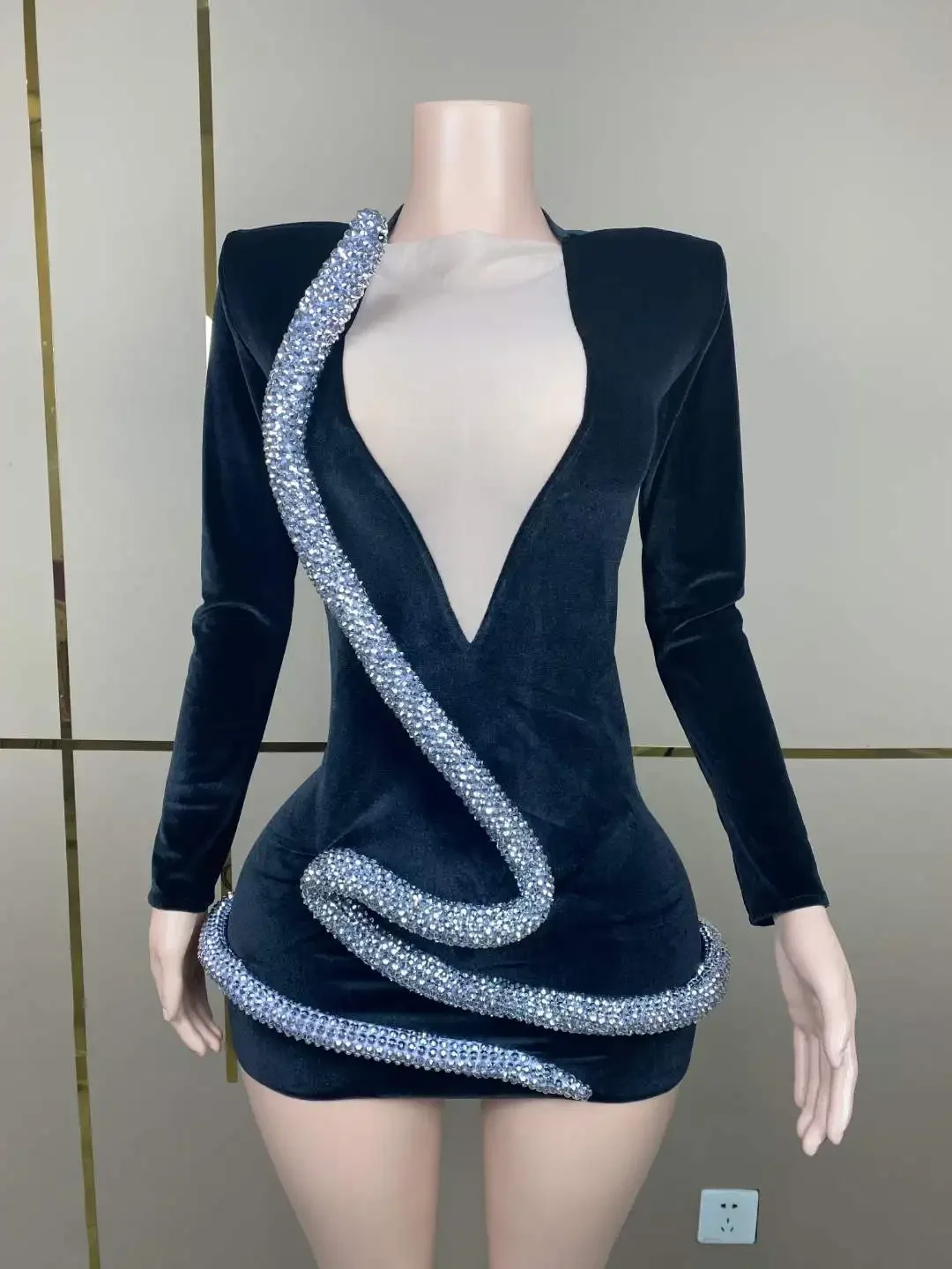 

Black Velvet Mini Dress Long Sleeve Silver Rhinestone Snake Design Birthday Party Evening Costume