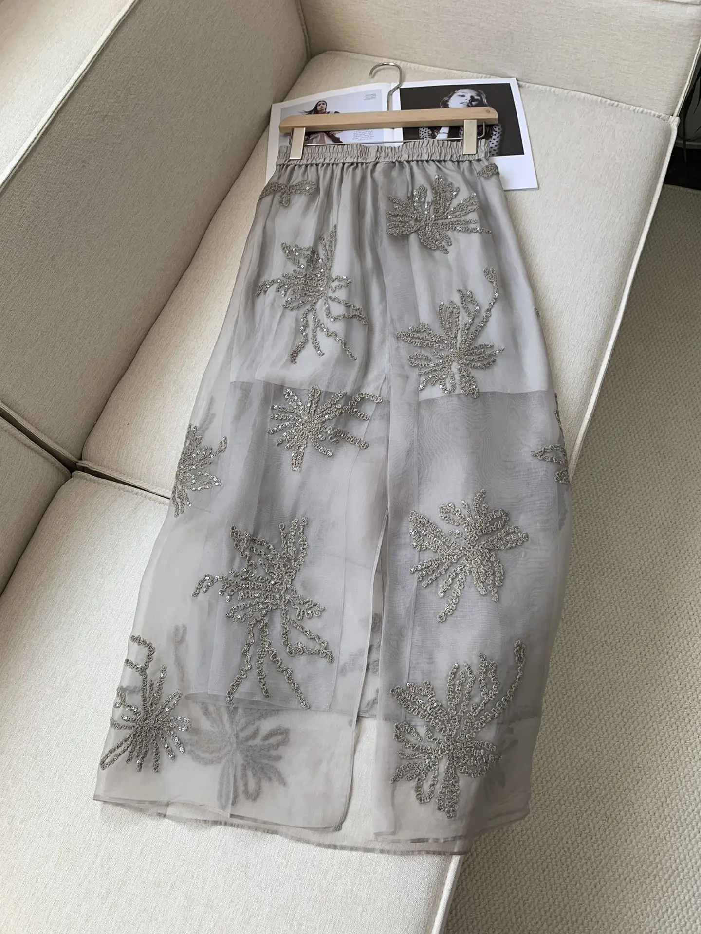 2024 New Light Luxury Heavy Flower Hand Sewing Sequin Embroidered Silk Gauze Skirt Temperament Slit Skirt For Women