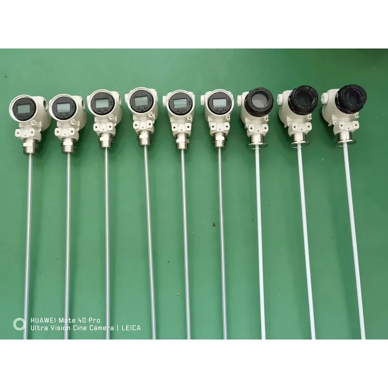 Liquid Level Transmitter Capacitive Probe High Precision 0.5 Percent Metal Sensor for Industrial Automation Water Oil