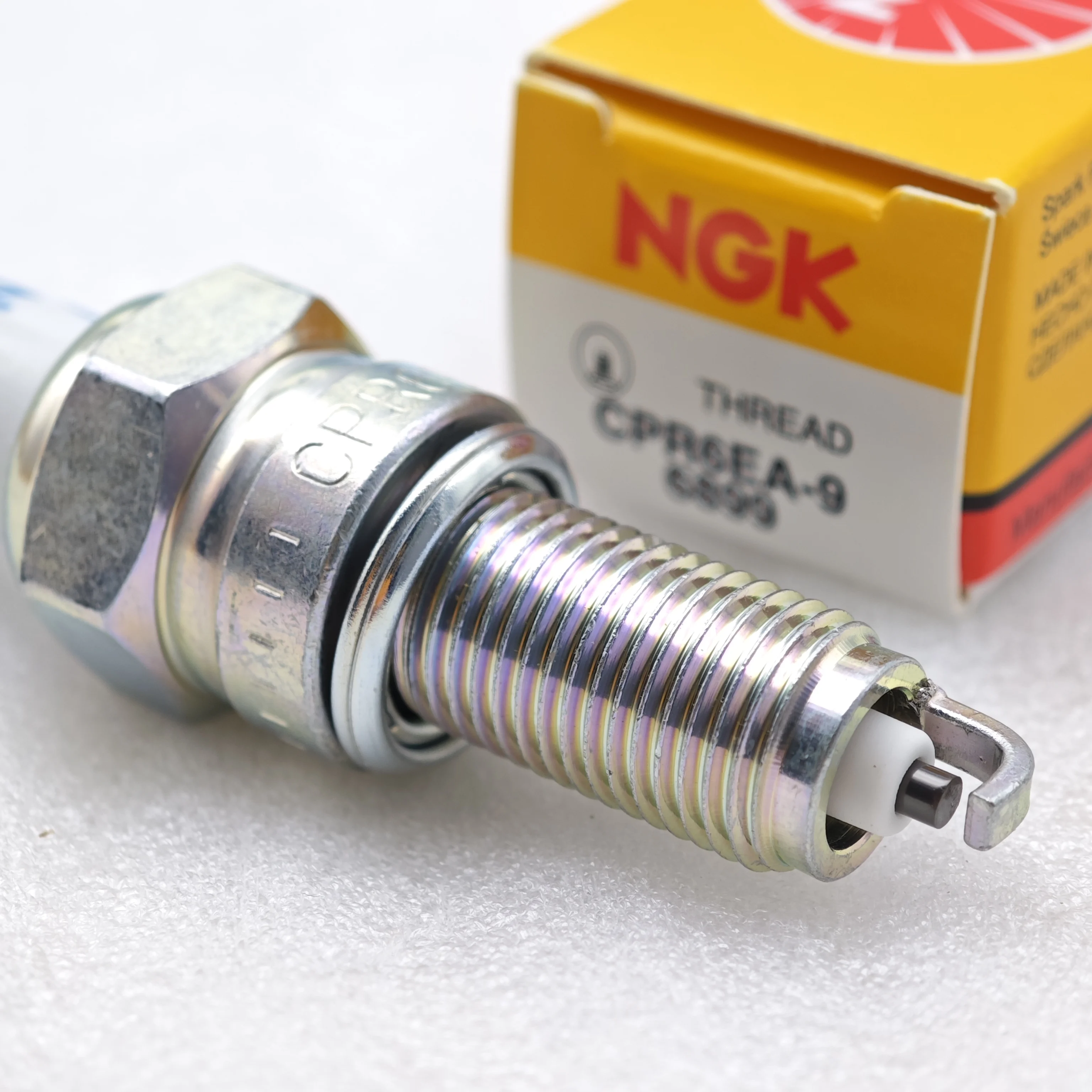 Original  NGK Motorcycle Spark Plug CPR6EA-9 Is Applicable To Piaoyue SDH110-16 Weiwu SDH110-19 21 AFR125