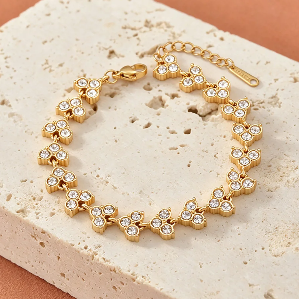 JeeMango Stainless Steel Exquisite Cubic Zirconia Bracelet Temperament Popular Fashion Simple Selection Jewelry Wholesale B26055