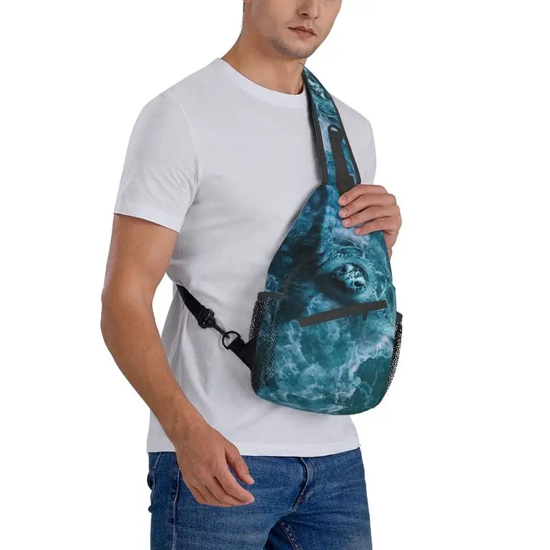 Sac à bandoulière personnalisé pour hommes, sac à dos de poitrine, sac à bandoulière, sac à dos de jour de camping, interconnexion de tortue de mer, mode artistique, amoureux de l'océan initié, cyclisme