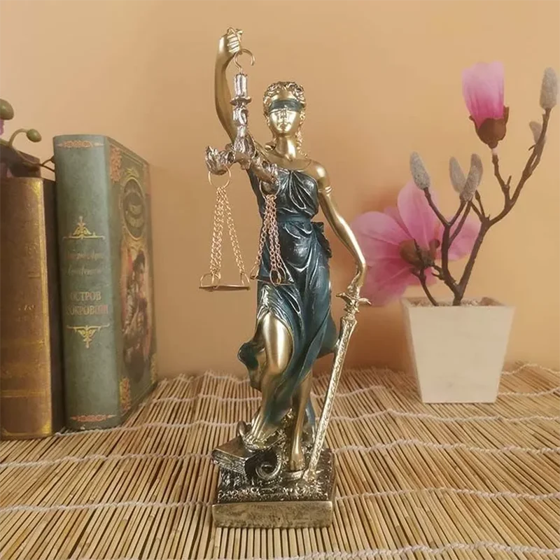 Goddess of Justice Sculpture,Office Study Decoration,Goddess of Wealth Resin Statue,Retro Home Decoration Living Room Ornaments