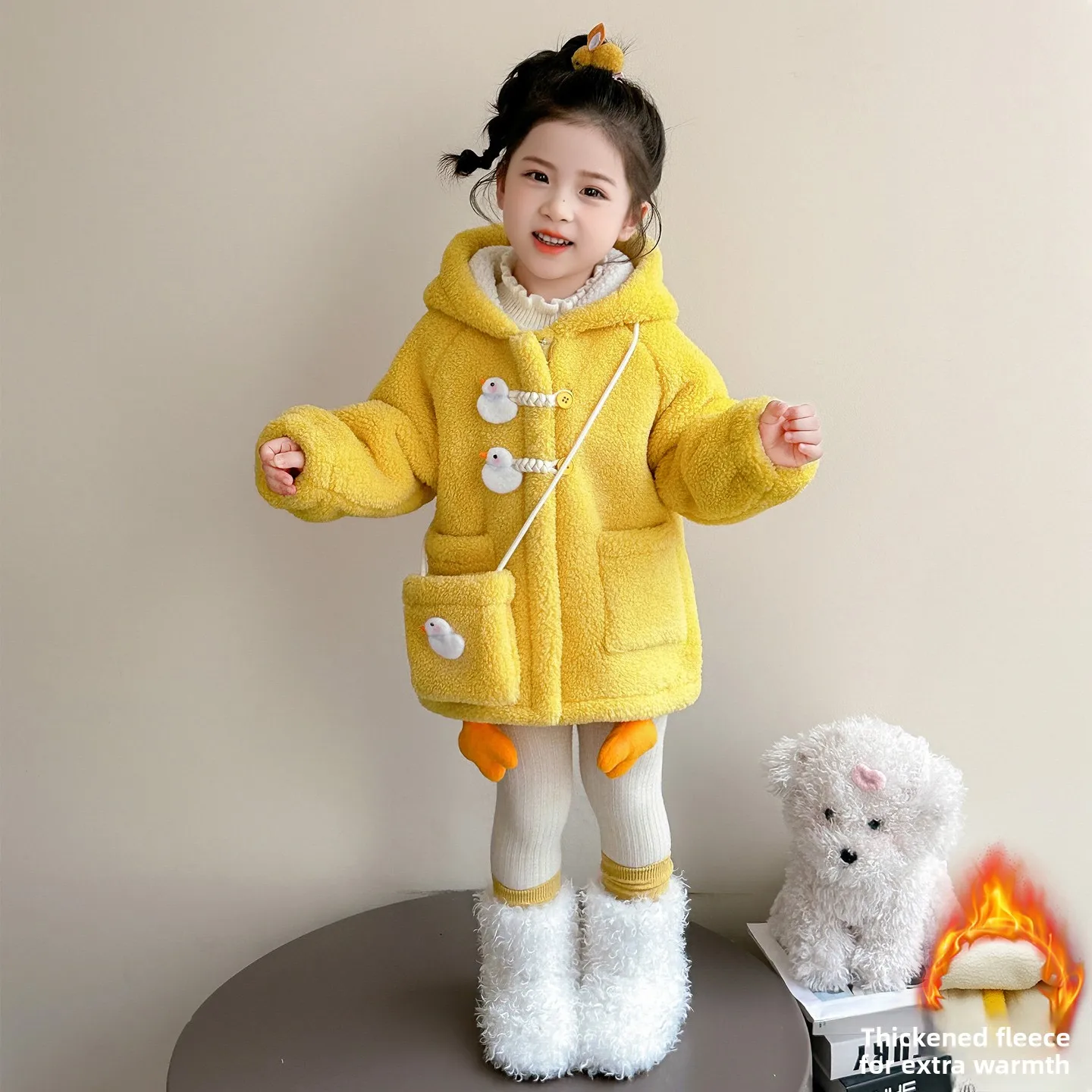 女の子用裏地付きフード付きジャケット 秋冬新作 スタイリッシュな子供服 ファッション性の高いコットンコート ベビーガールズ向け