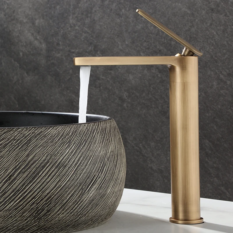 

All-copper antique countertop basin, faucet, wash basin, hot and cold toilet, bathroom, face basin, retro, simple and heightened