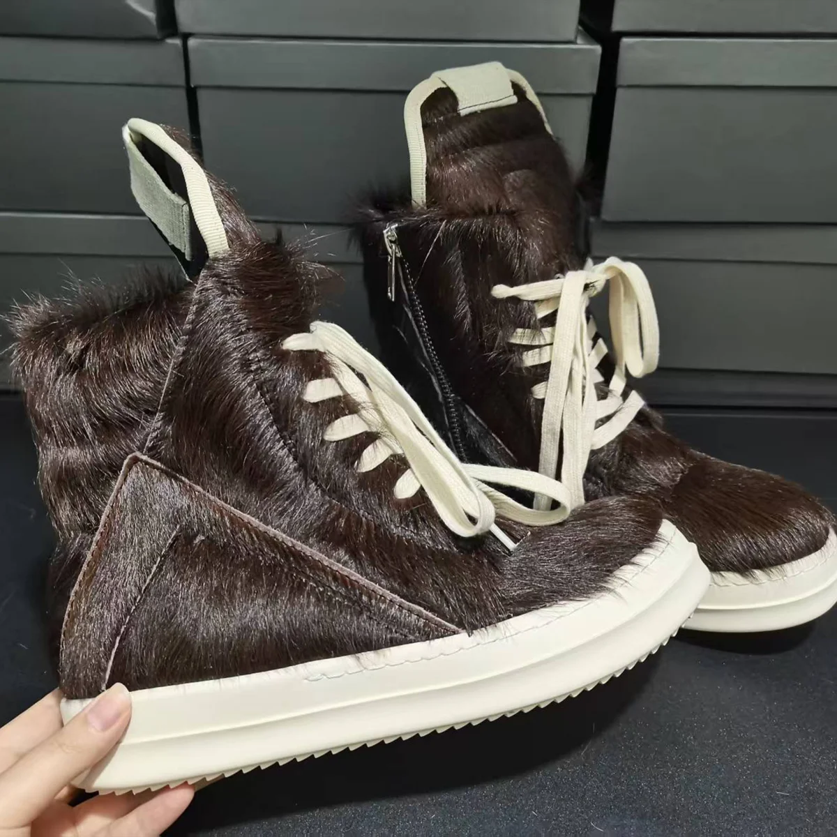 

Luxury Men Ankle Boot Dark Brown Horsehair Boots Women Sneaker White Horse Hair High Top Shoe Ro Casual Shoes Zipper Sneakers