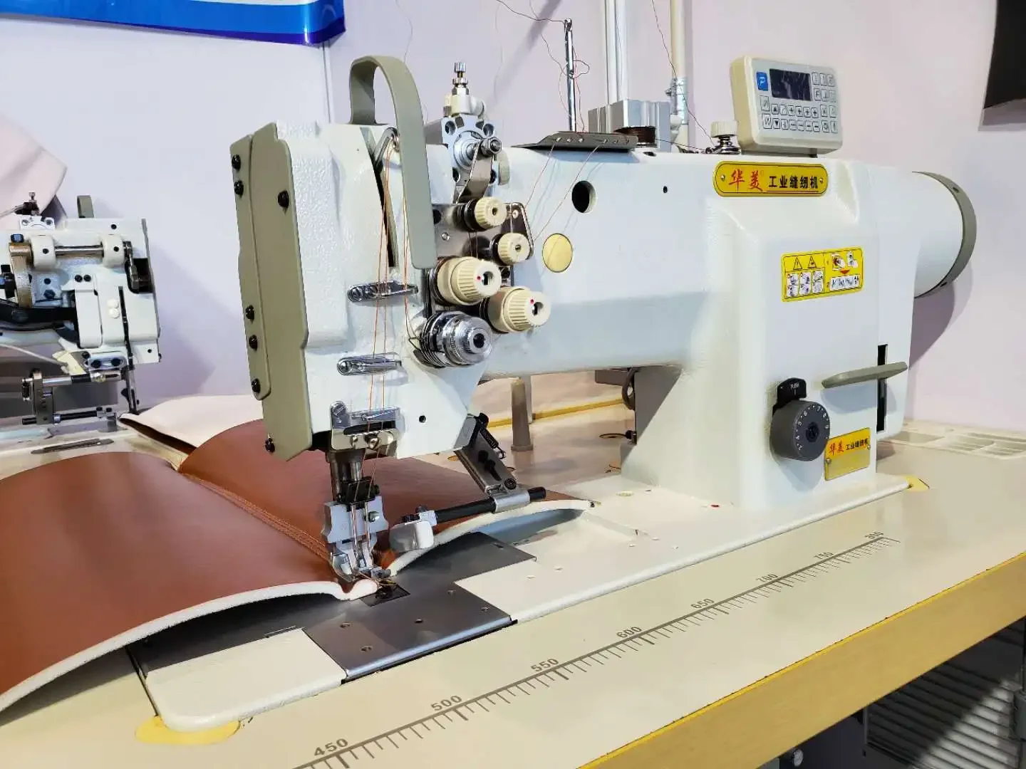 HUAMEI automatic double needle car seat stitching walking foot flat bed sewing machine