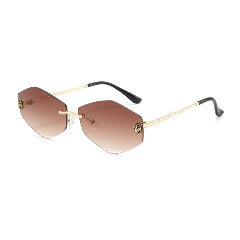 New Men's Advanced Ultra Light Coarse Frame Fashion Square Sunglasses Women Men Trendy Anti Mist Outdoor Driving Shades UV400