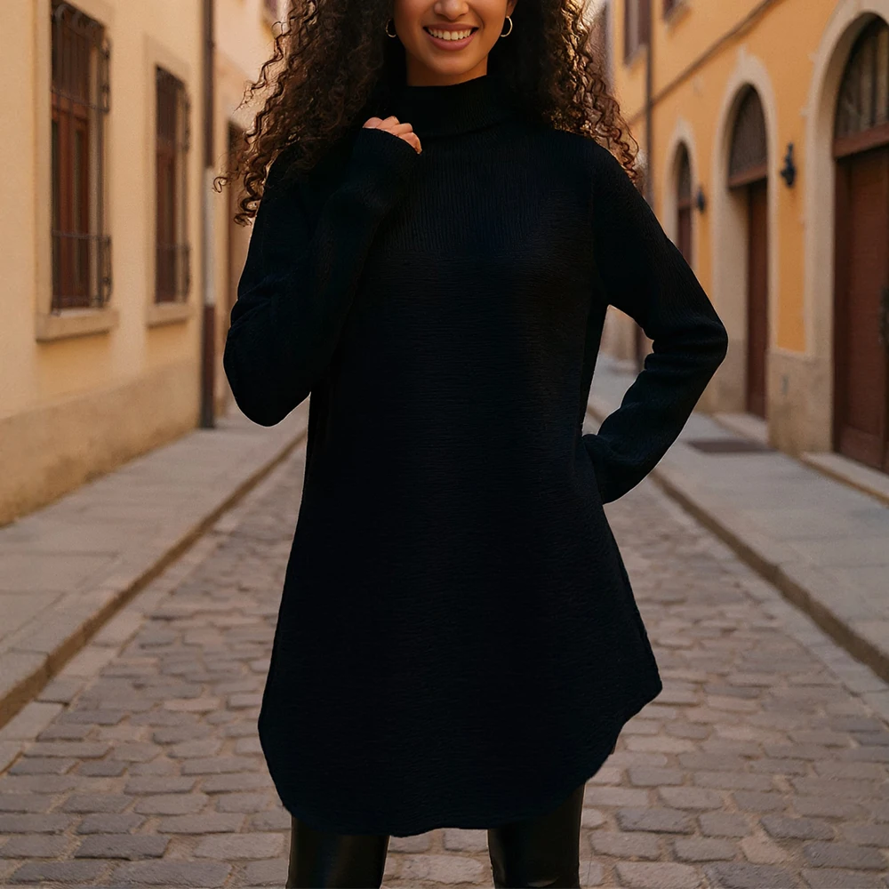 

Женский осенний трикотаж Светло-серый вязаный свитер с высоким воротом и длинным рукавом, свободный крой с необработанным краем, уютная повседневная одежда