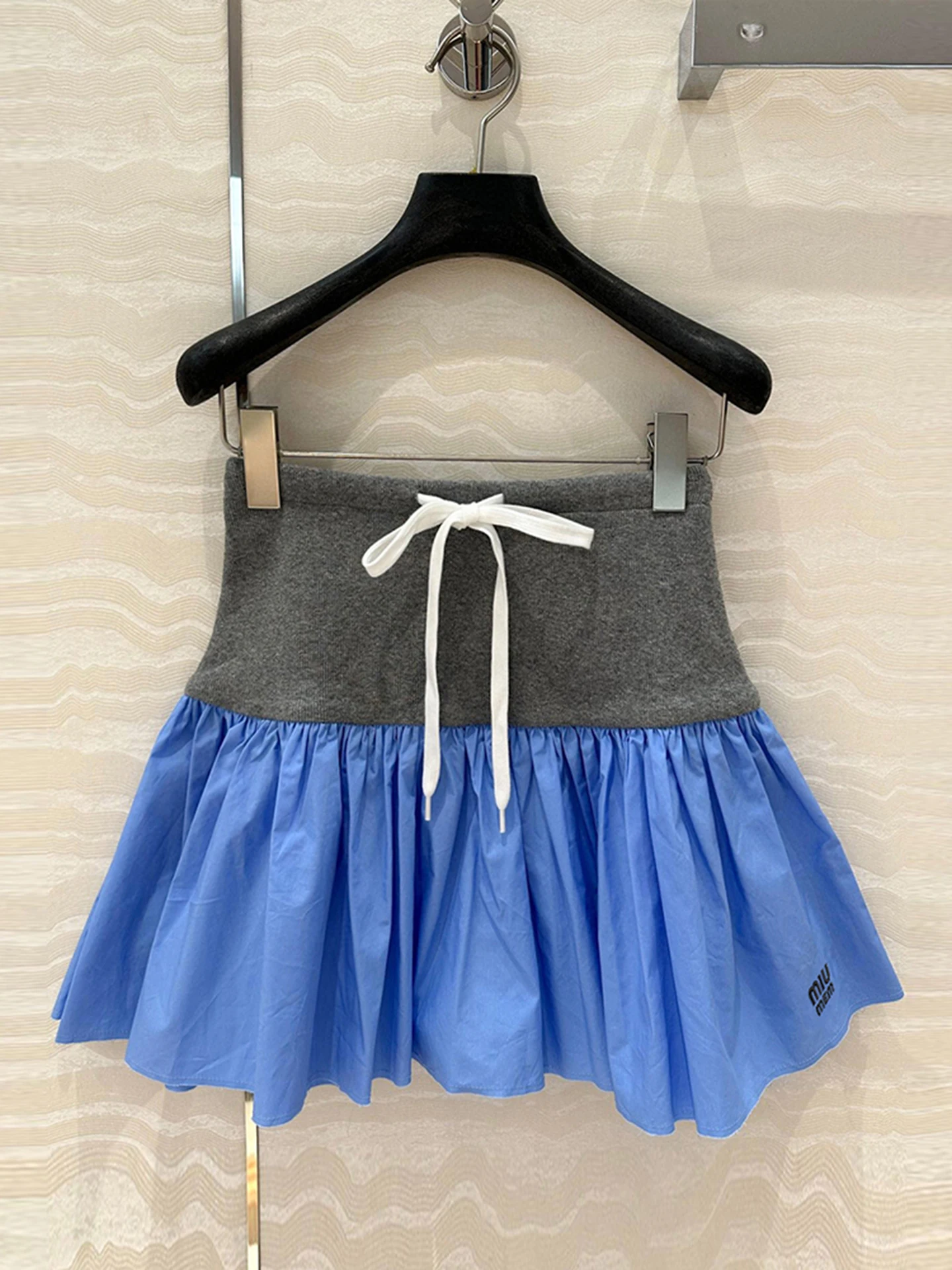 

Юбка с высокой талией, корейская юбка Faion f Body для молодых женщин, летняя коллекция 2025