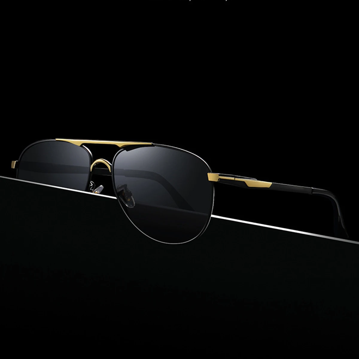 

Sunglasses Men's Sunglasses Ladies UV Protection Classic Blue Mirror Hipster Driving Mirror.